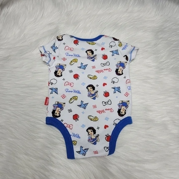 Disney Snow White Princess Onesie Size Newborn - Picture 9 of 11